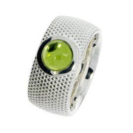 Ring Dots silver 10 mm peridot 7 mm cab