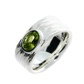 Ring si Crease peridot 7 x5 mm fac