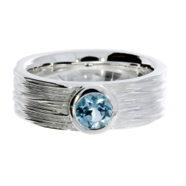 Ring Silber Crease hell blauer Topas 5 mm